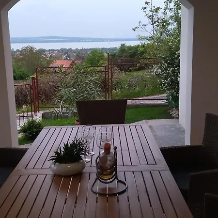Ezuesthid Vendeghaz Villa Vonyarcvashegy Exterior photo